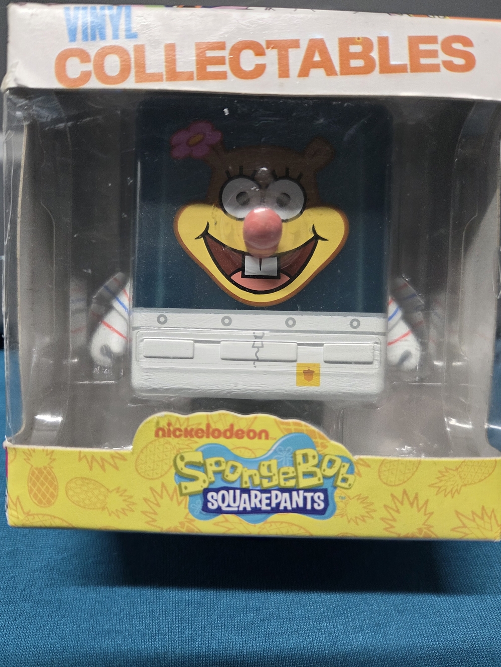 2013 Vinyl Collectables Nickelodeon Spongebob Squarepants Sandy 3" - Picture 2 of 6
